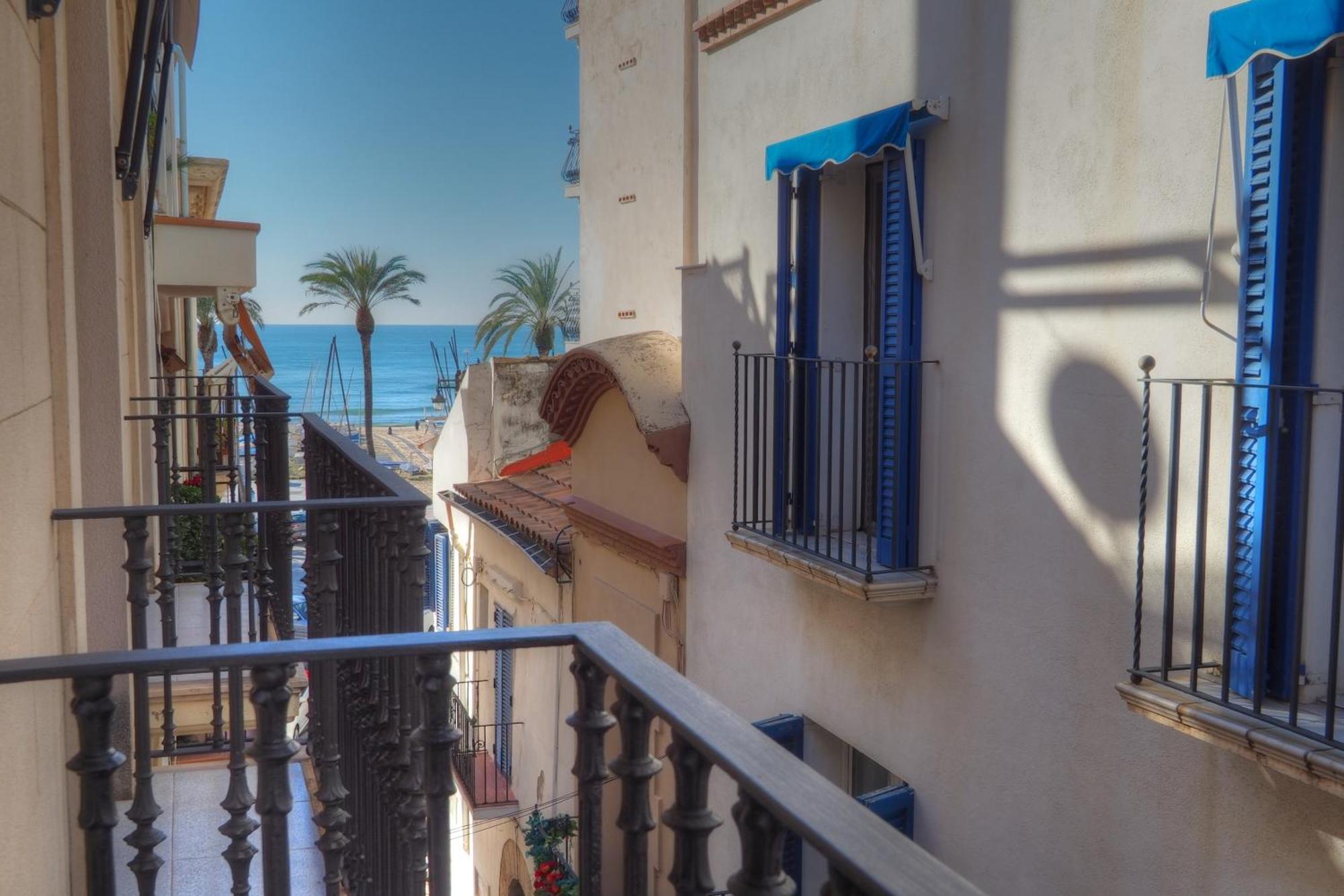 Balcony View Apartment By Hello Homes Sitges Exterior photo